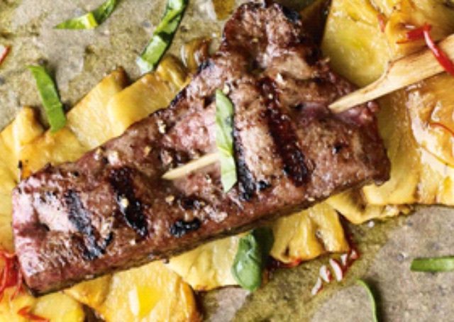 Gegrillte Kalbsleber mit Ananas, Paprika und Zucchini - Styrian Exclusive