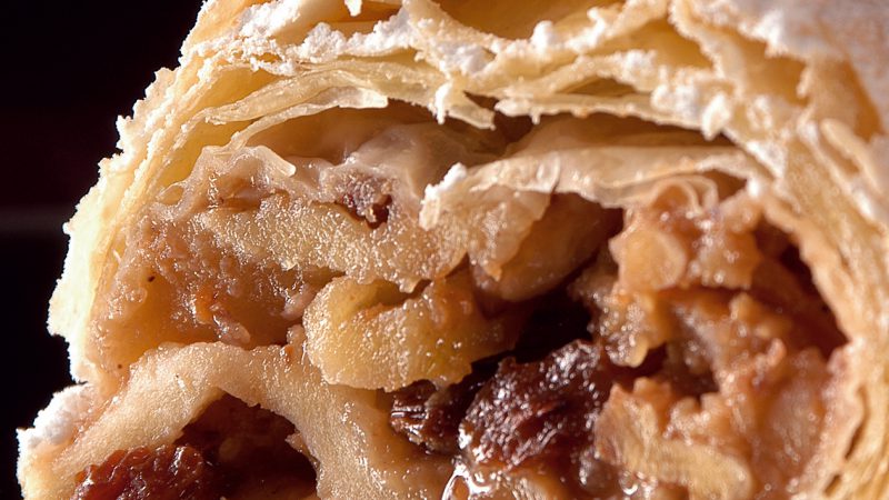 Apfelstrudel vom Grill
